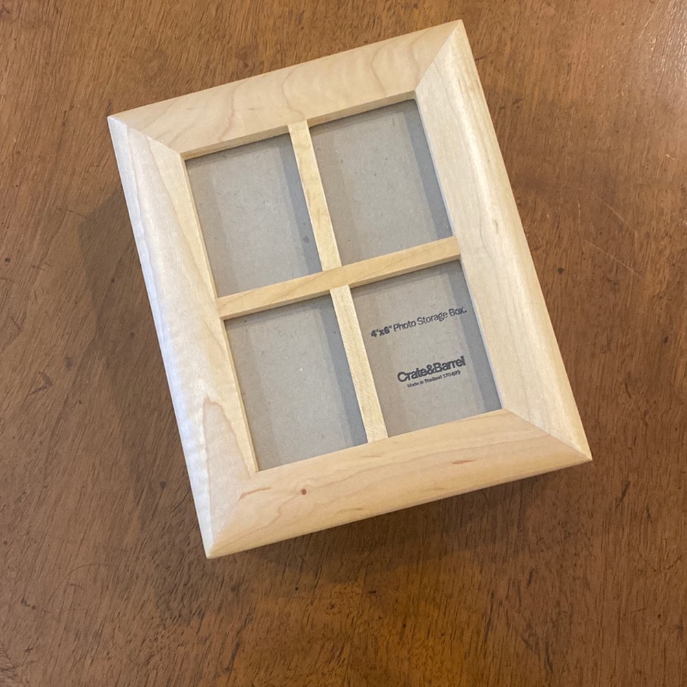 Crate & Barrel 4x6” photo storage box w/ sliding windowpane display lid. New-ish